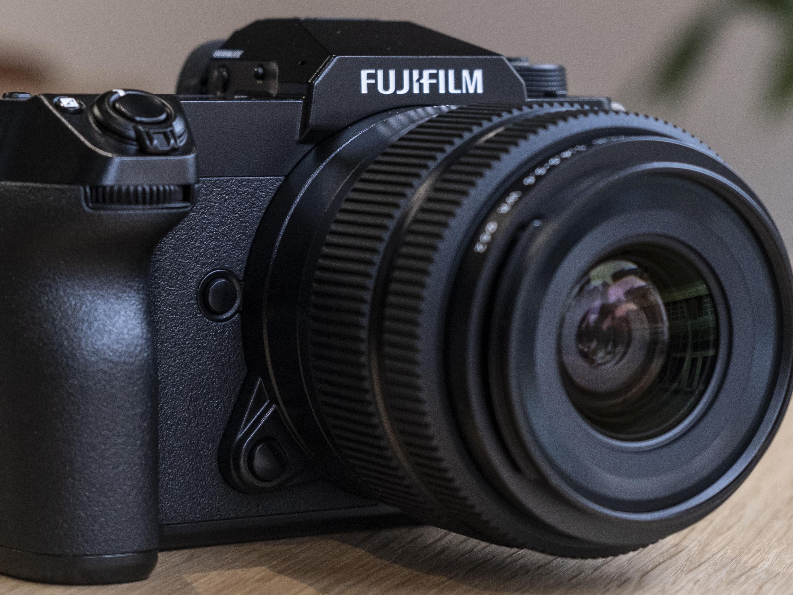 FUJIFILM GFX50S II 本体 FUJIFILM USA | GFX50S II