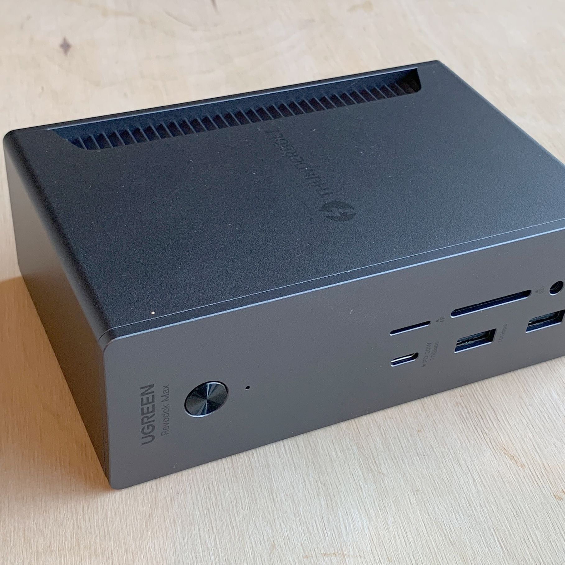 UGREEN Revodok Max 213 Thunderbolt 13-in-1 Docking Station