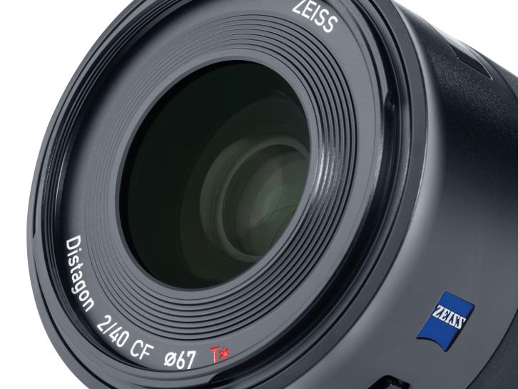 Zeiss Batis 40mm f/2 makes bunch of five for Sony E-mount