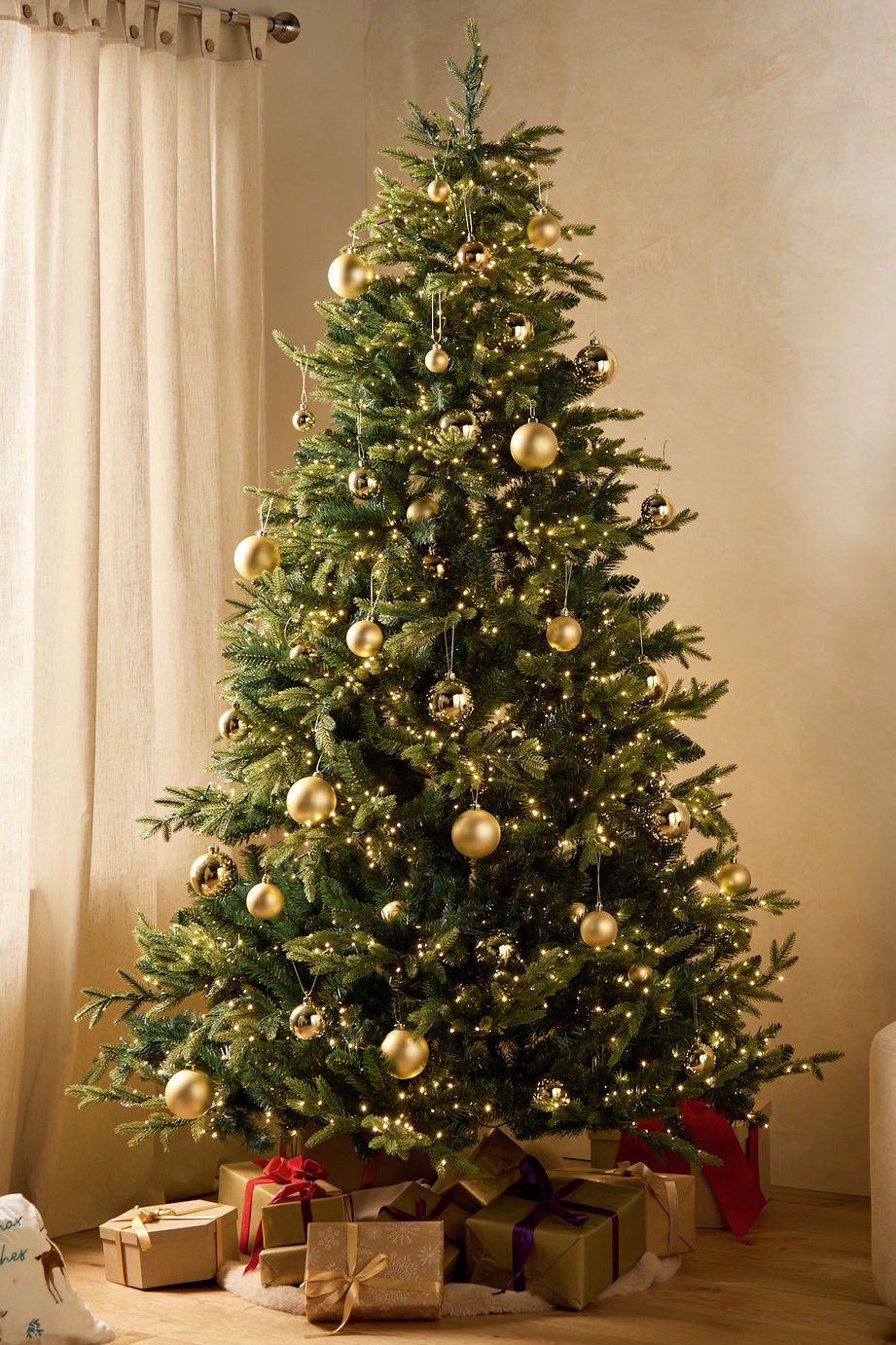 Habitat 7ft Pre Lit Natural Look Christmas Tree