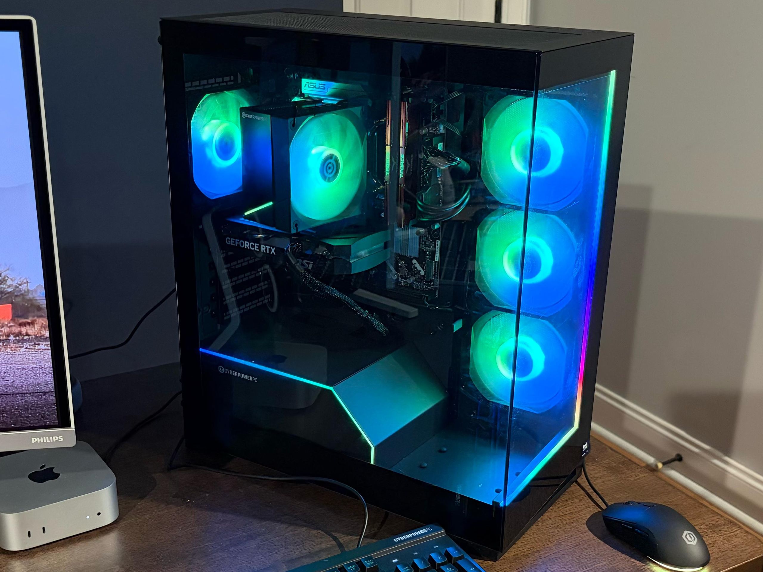 Cyberpower Desktop 1tb CyberPower, AMD Ryzen 7, 32GB RAM, 1TB SSD, NVIDIA, image size:2560x1920