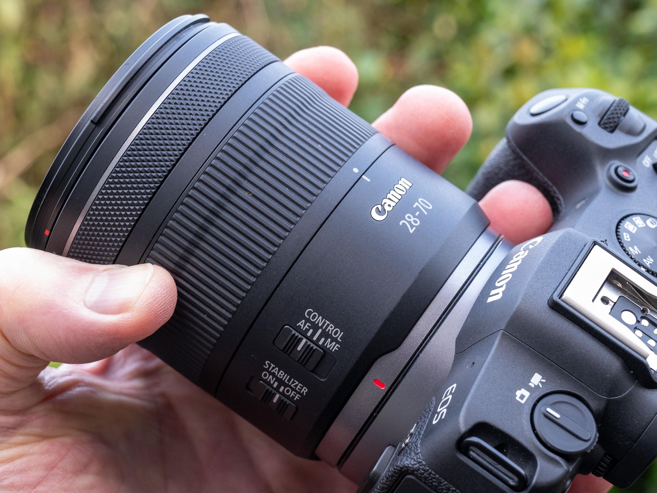 Canon RF 28-70mm f/2.8 IS STM review: a 'trinity' standard zoom