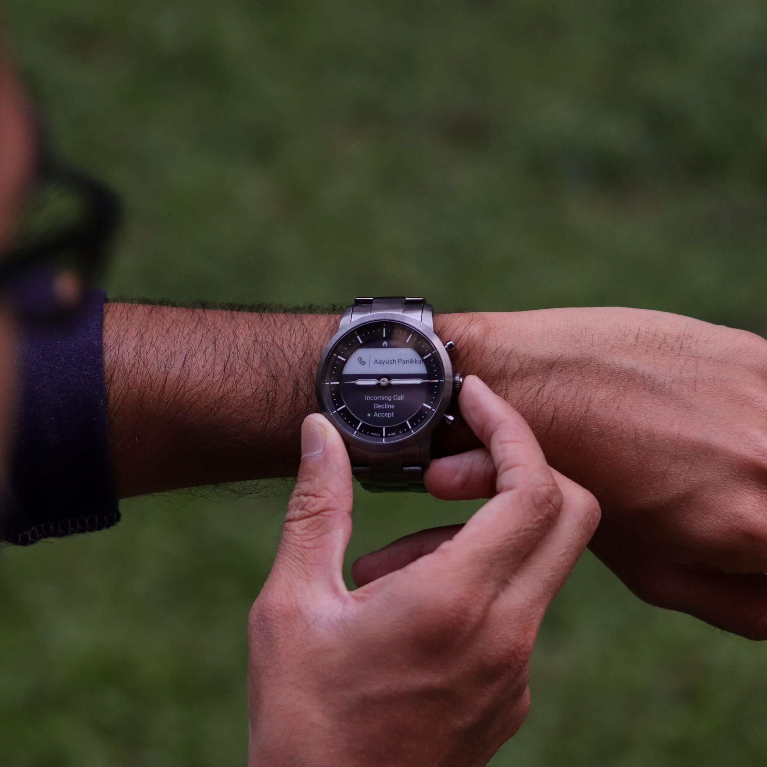 時計 FOSSIL HYBRID HR SMARTWATCH FTW7025 Fossil FTW7025 - Neutra Hybrid HR Men's Smartwatch • Watchard.com