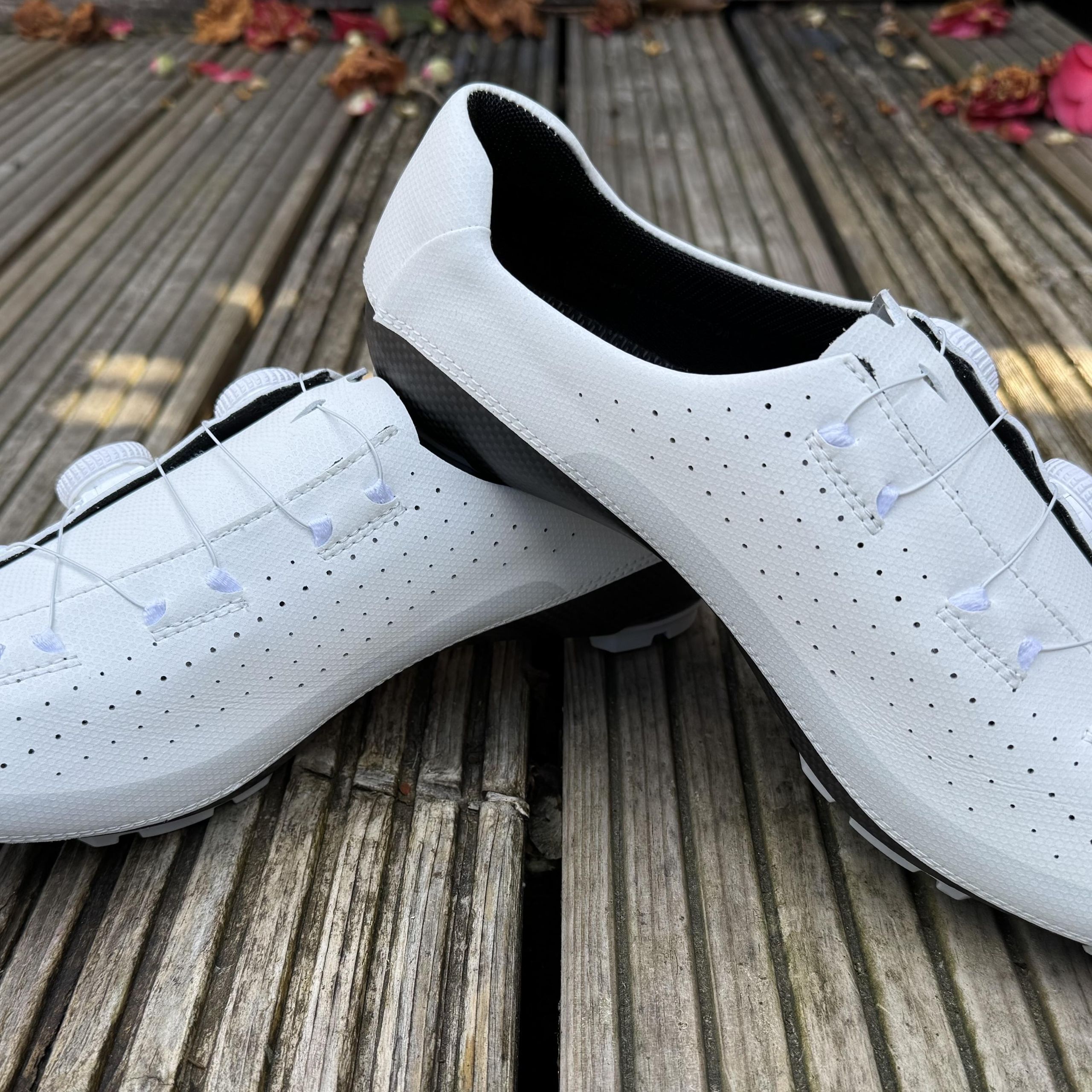 Nimbl Urano Review: The 'must have' lightweight road racing shoe