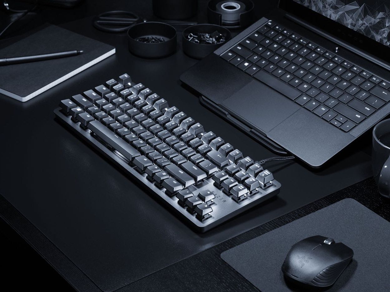 パソコン razer blackwidow lite ettqBwkn94CtvKhtbgGMwg.jpg