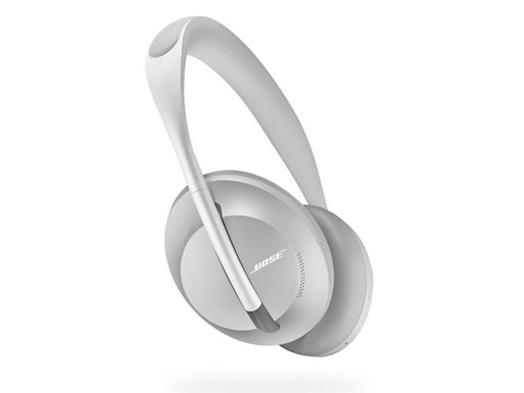 Quick! Bose 700 noise-cancelling headphones drop to lowest price
