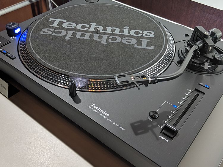 本来の価格に下げます涙Technics SL-1200 MK7 使用3カ月 パナソニック Technics SL-1200MK7-K [ブラック] 価格比較