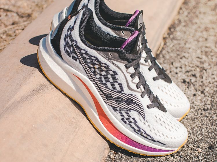 せやさん専用 Saucony endorphin pro2