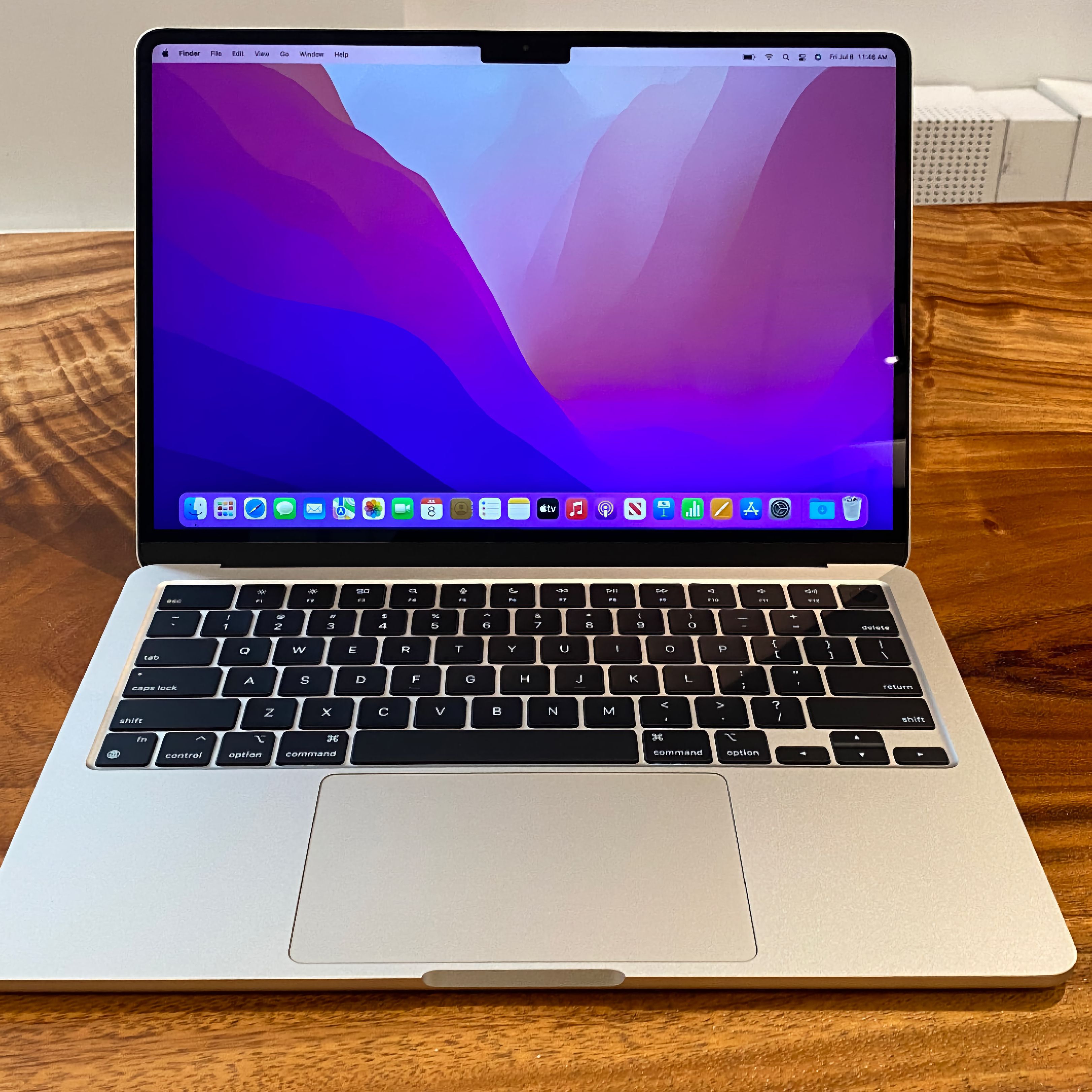 Apple MacBook Air With M2 Up to $250 Off in Best Buy Flash