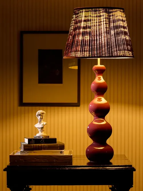 Larger Wobster Table Lamp in Burgundy Lacquered Wood
