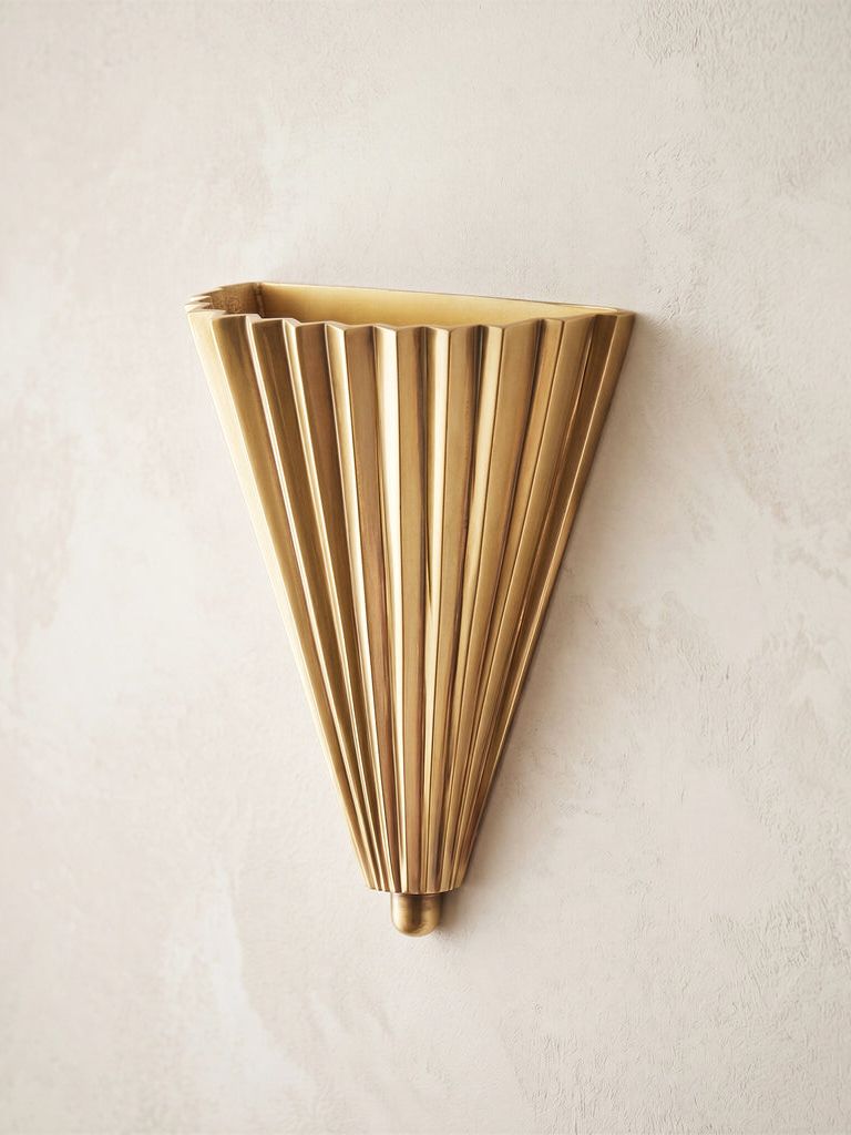 Larger Sensu Wall Light in Brass