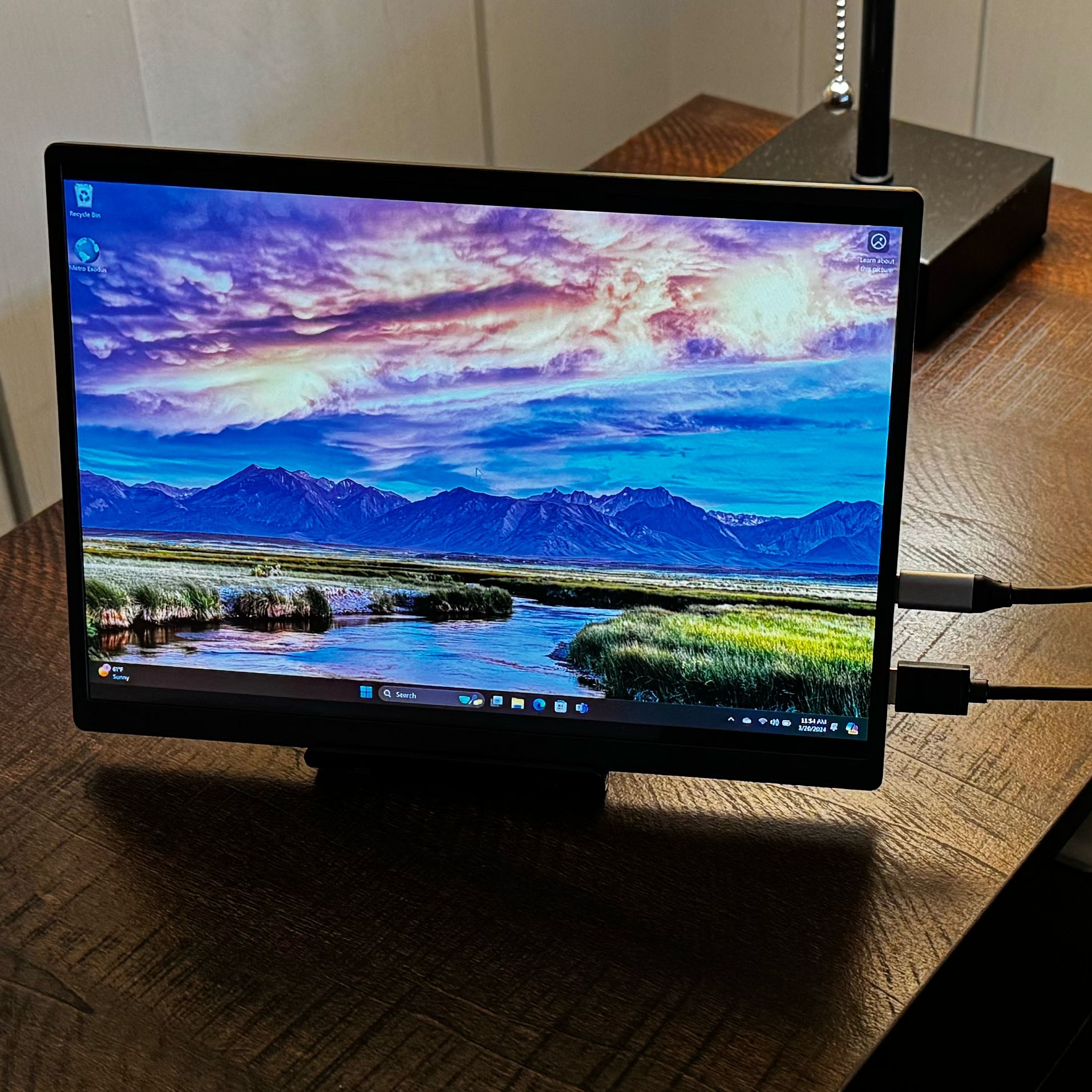 ポータブルモニター10.5 EYOYO EM105 Amazon.com: Eyoyo Portable Touchscreen Monitor, 10.5 inch