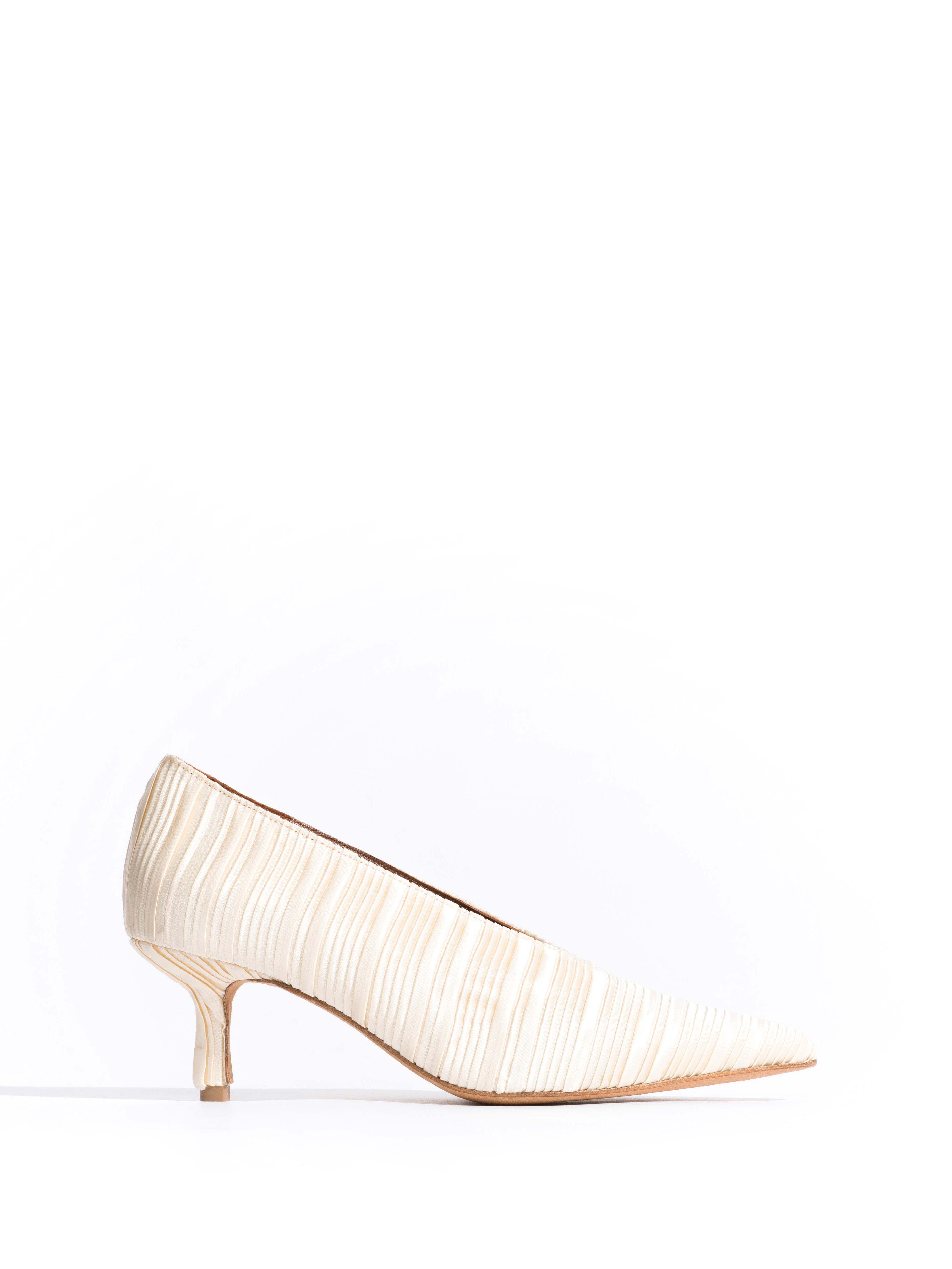 Phia 55 Pin Pleated Satin Creamy White