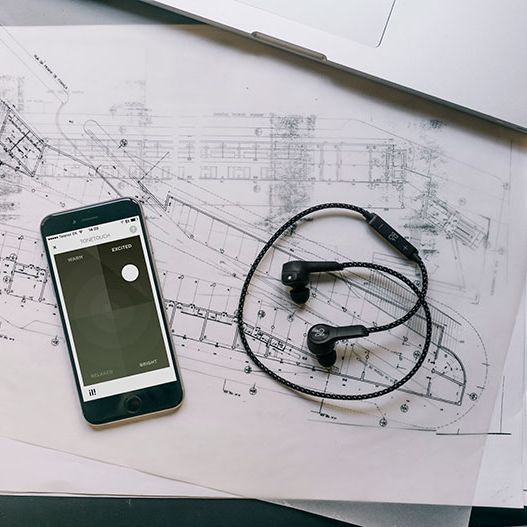 B&O Play H5 are the company's first wireless in-ear headphones