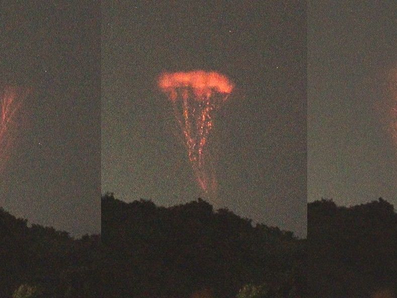 Rare 'gigantic jets' of upside-down lightning seen blasting out of