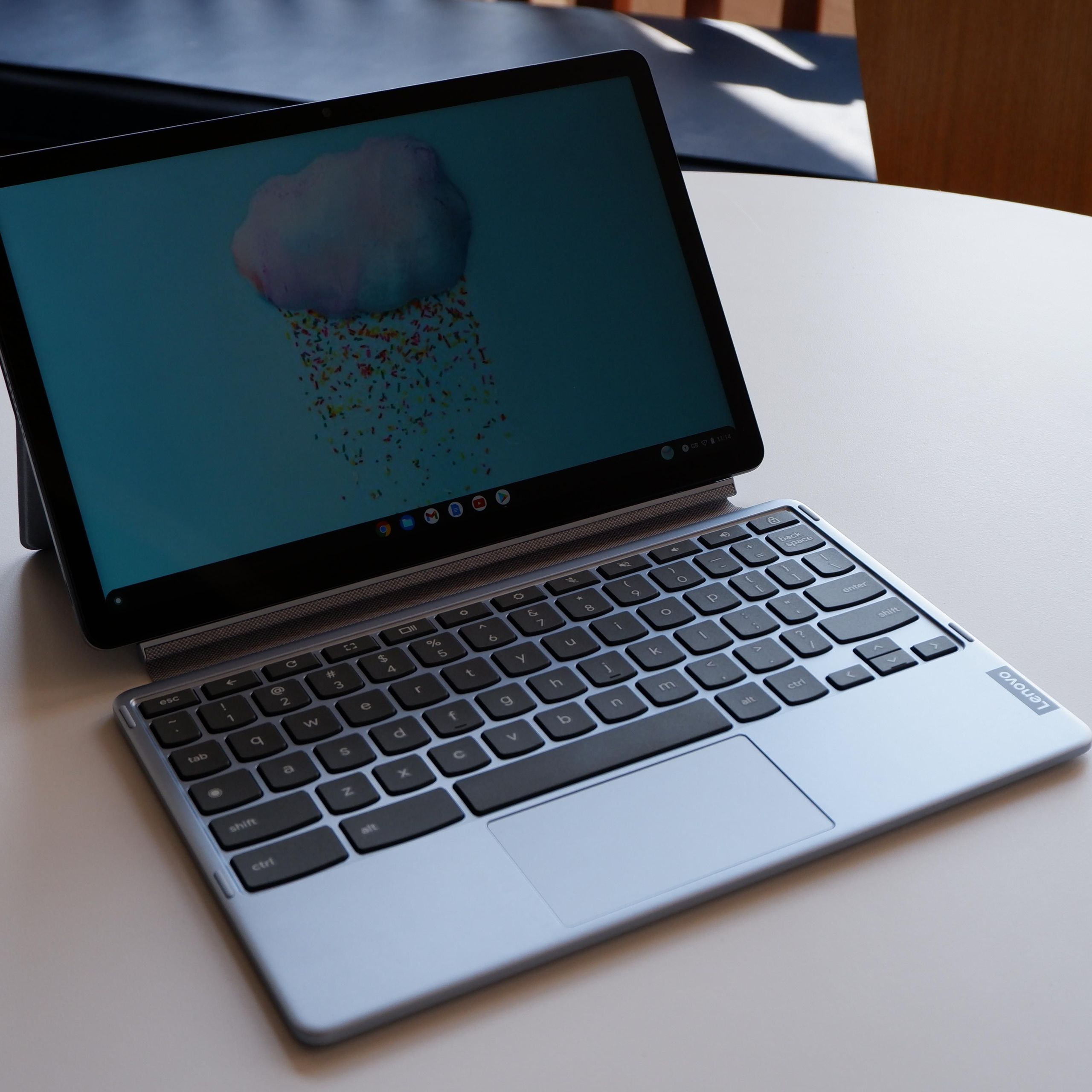 Chromebook本体 Lenovo IdeaPad Duet 370 Lenovo IdeaPad Duet 370 Chromebook | 機能や使いやすさを強化
