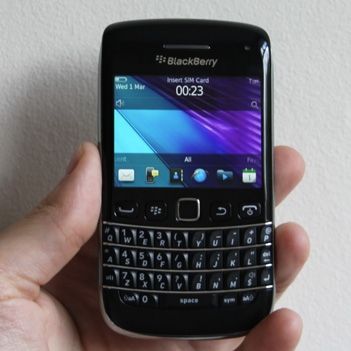 Smartphone Blackberry Bold 9790 8 Go d'occasion