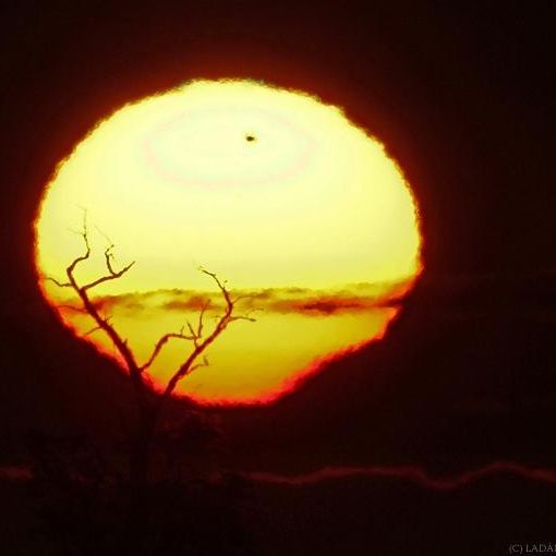 Photographer Captures Rare Venus Crossing of a Melting Sun | Space