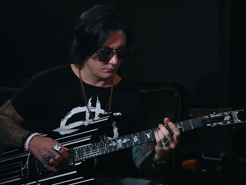 Watch Synyster Gates Discuss the Fractal Axe-Fx III | Guitar World