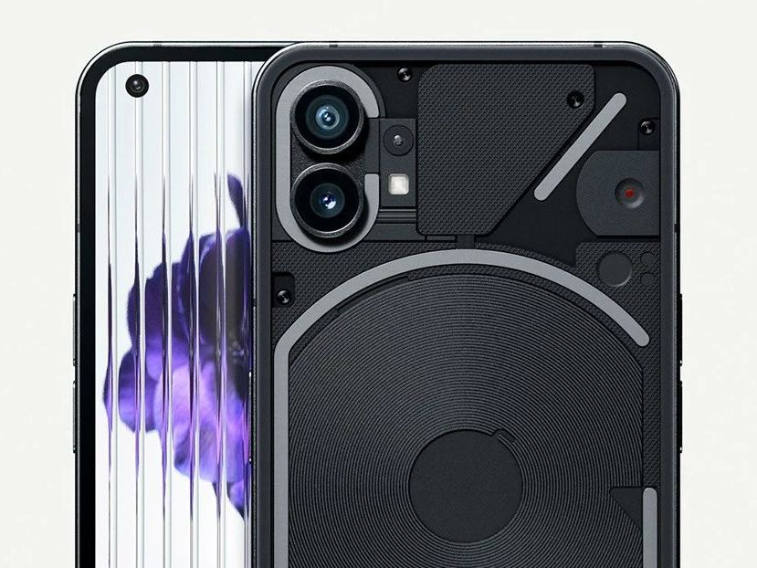 Nothing phone (1) is powered by the Snapdragon 778G+, black