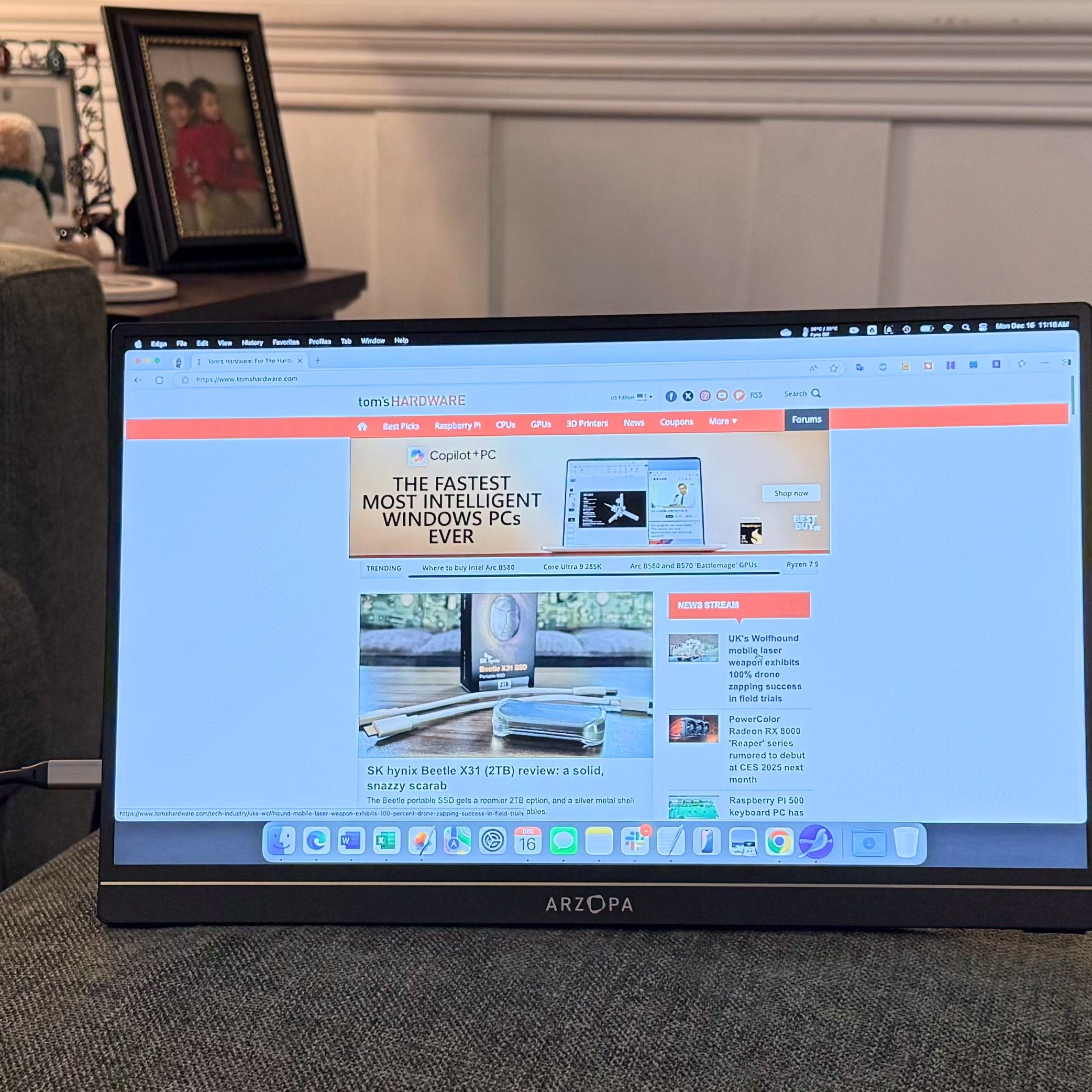 Arzopa A1 15.6-inch Portable Monitor Review: Sub-$80 value with a