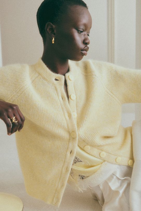 Othello Cardigan - Pastel Yellow - Alpaca - S&amp;eacute;zane
