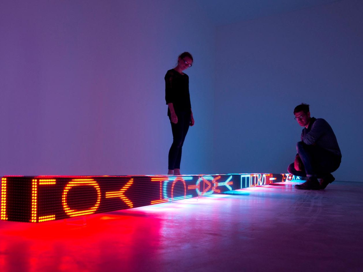 アート・デザイン・音楽 Jenny Holzer / Retro アート・デザイン・音楽 Jenny Holzer / Retro ことば」とアート