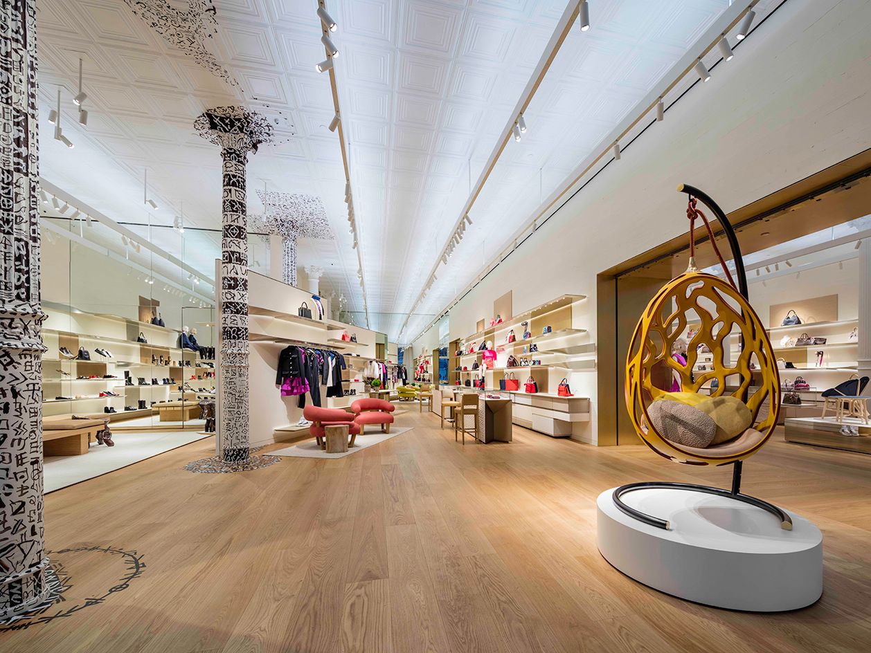 アート・デザイン・音楽 Louis Vuitton Architecture and Interiors louis vuitton pays homage to frank gehry with exhibition in