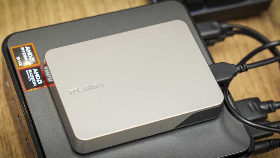 ＊花＊様　新品★Canvio 4TB HDD Amazon.com: Toshiba CANVIO Ready (B3) 4TB Black : Electronics