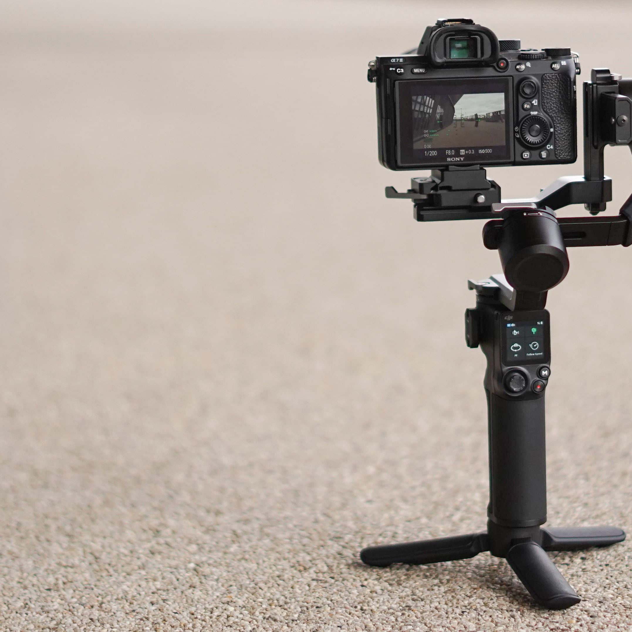 DJI RS 3 Mini ジンバル RONIN DJI's new RS 3 Mini gimbal offers big features in a compact