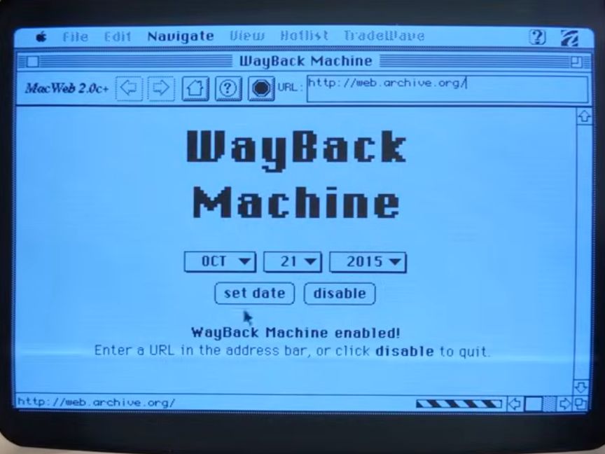 Mac パソコン 40 Year-old Apple Mac finally gets online thanks to a Raspberry Pi