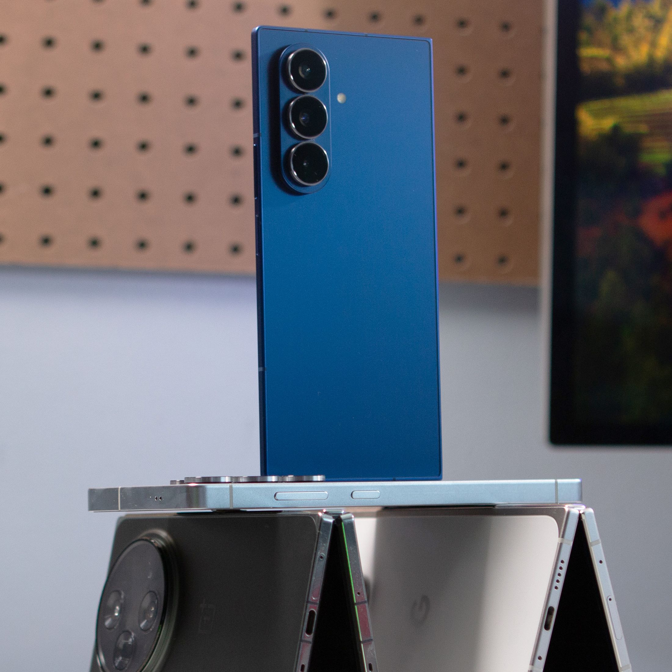 Samsung Galaxy Z Fold 7ブルー 本体 Samsung Galaxy Z Fold7｜超薄型の折りたたみスマホ｜Samsung