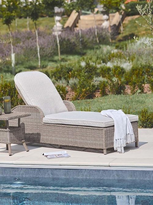 Karla Rattan Sunlounger