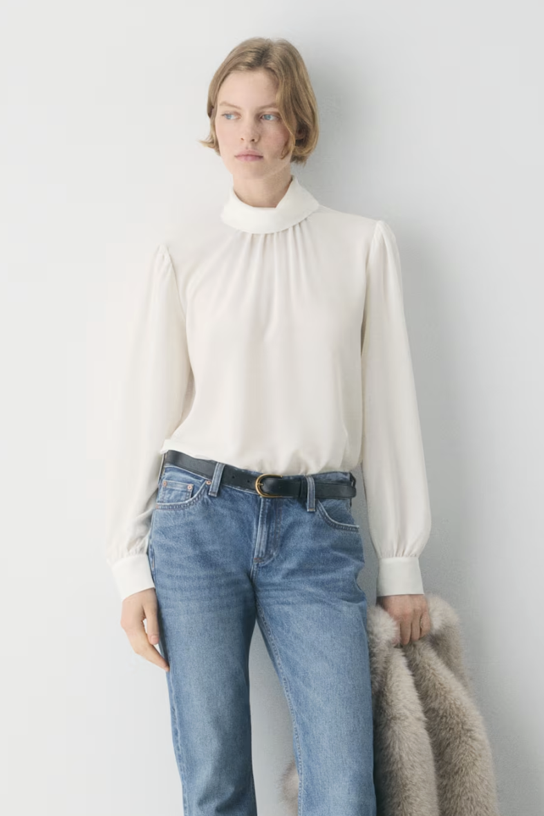 Wilfred, Piano Blouse