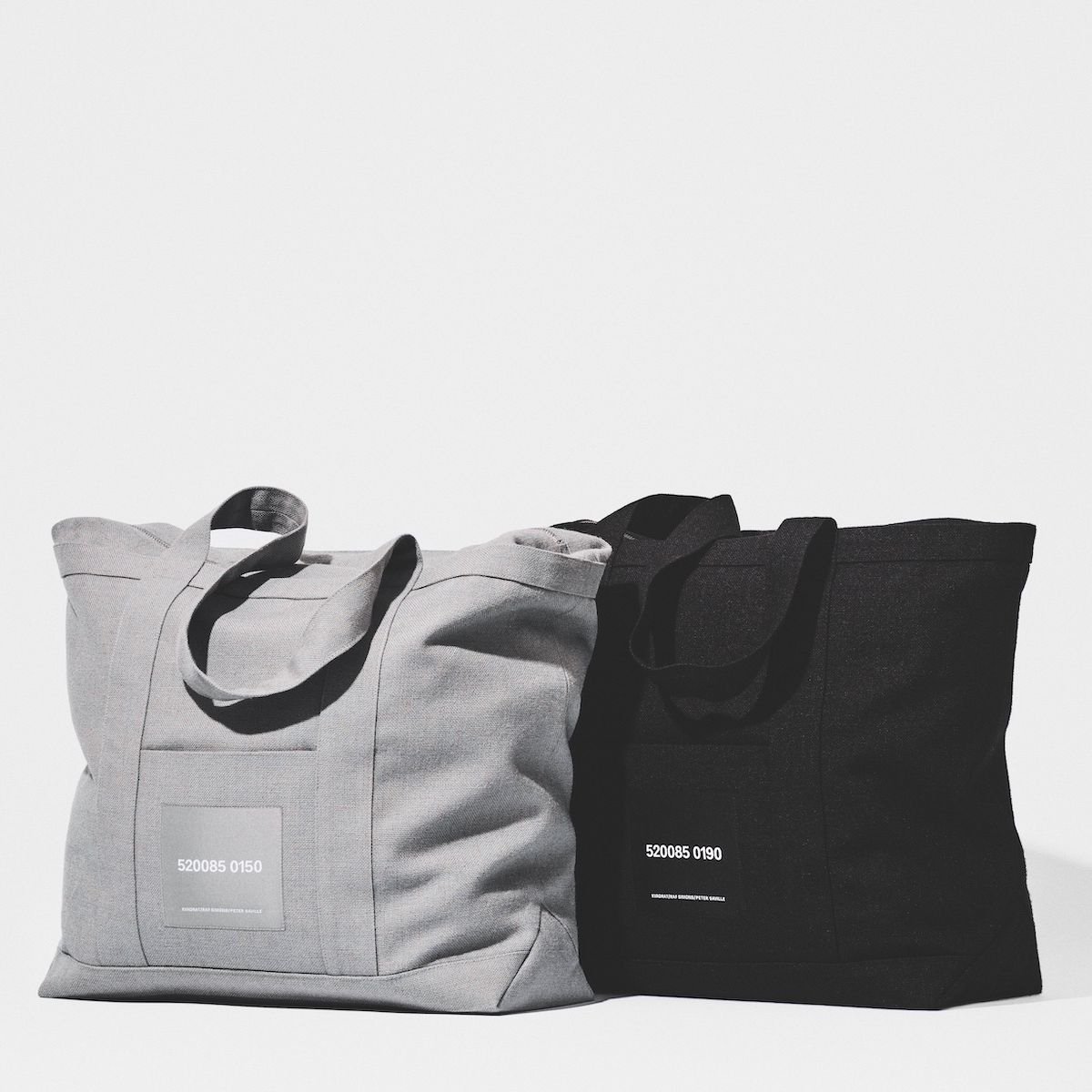 KVADRAT × RAF SIMONS トートバッグ SMALLイタリア製 Discover the Kvadrat/Raf Simons/Peter Saville tote bag | Wallpaper*