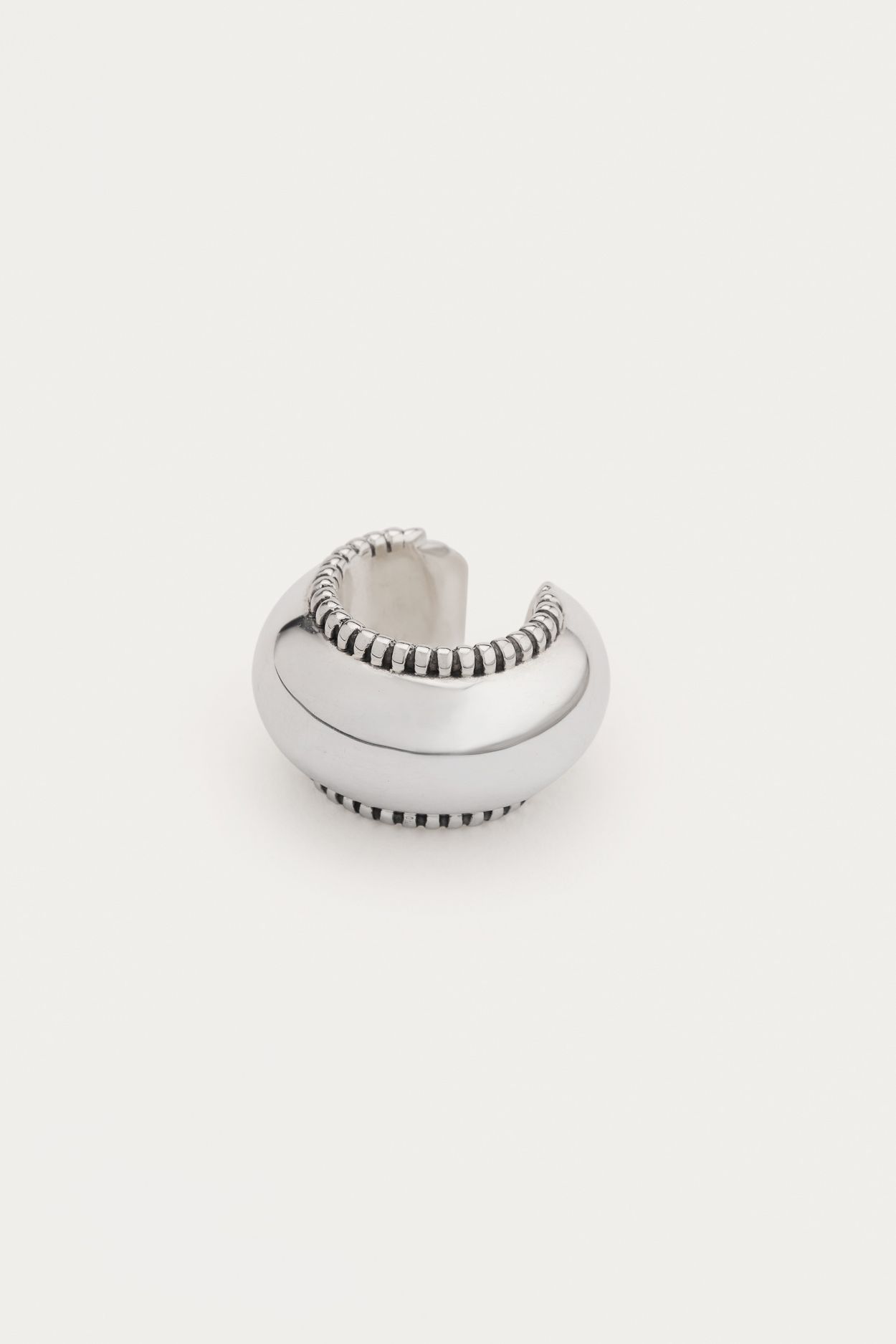 Disc Ear Cuff