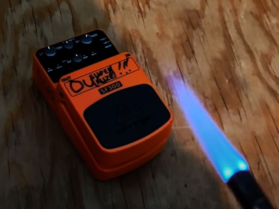 ギター behringer SUPER FUZZ SF300 Behringer SF300 Super Fuzz Effects Pedal | Guitar Center
