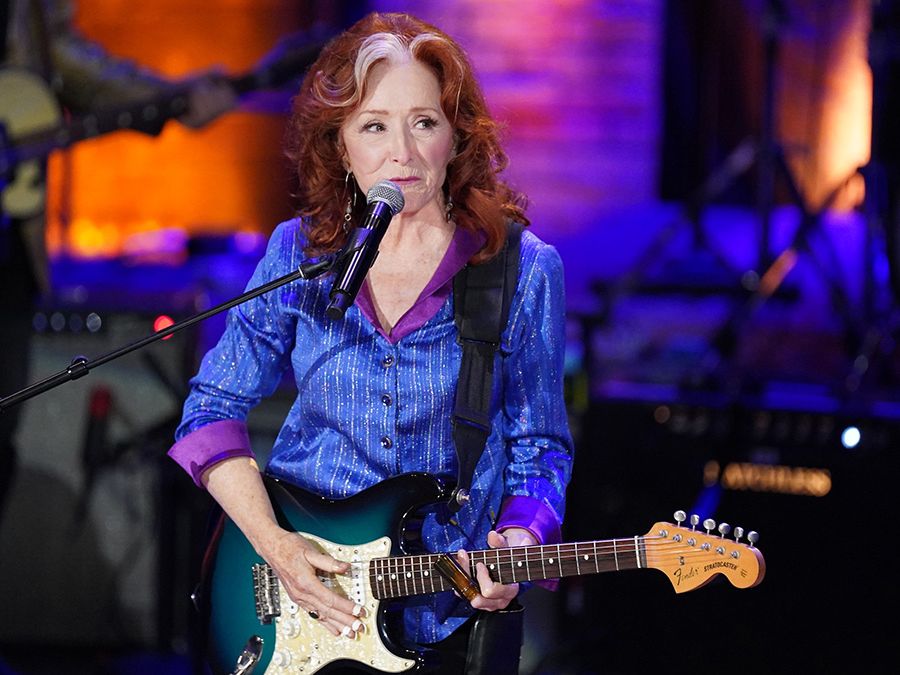 Bonnie Raitt on why pushing beyond the blues was key to her success | Guitar World