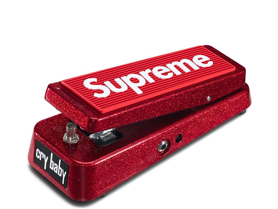 Supreme Cry Baby レッド ギターエフェクター Dave Navarro unveils Supreme Cry Baby after Jane's Addiction drama