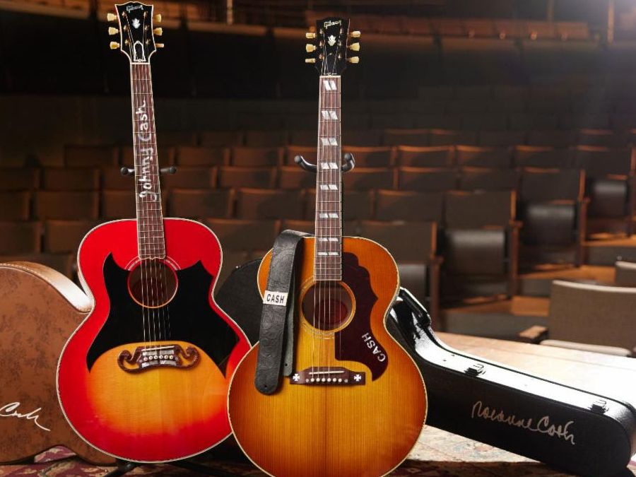 Gibson&sons 英国 1900年初期 漆黒花金紋 カップ＆ソーサー Gibson&sons 英国 1900年初期 漆黒花金紋 カップ＆ソーサー 【公式通販】