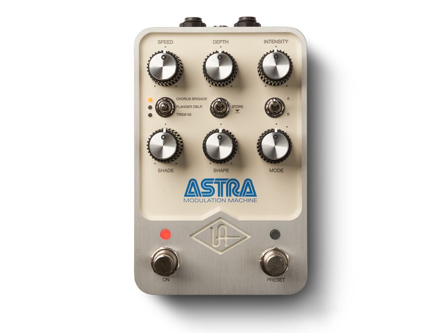 【美品】Universal Audio UAFX ASTRA Universal Audio Modulation Machine review | Guitar World