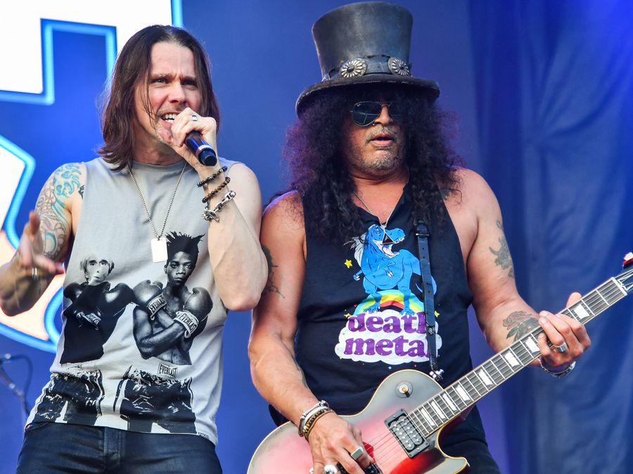Slash and Myles Kennedy came down with Covid-19 while working on