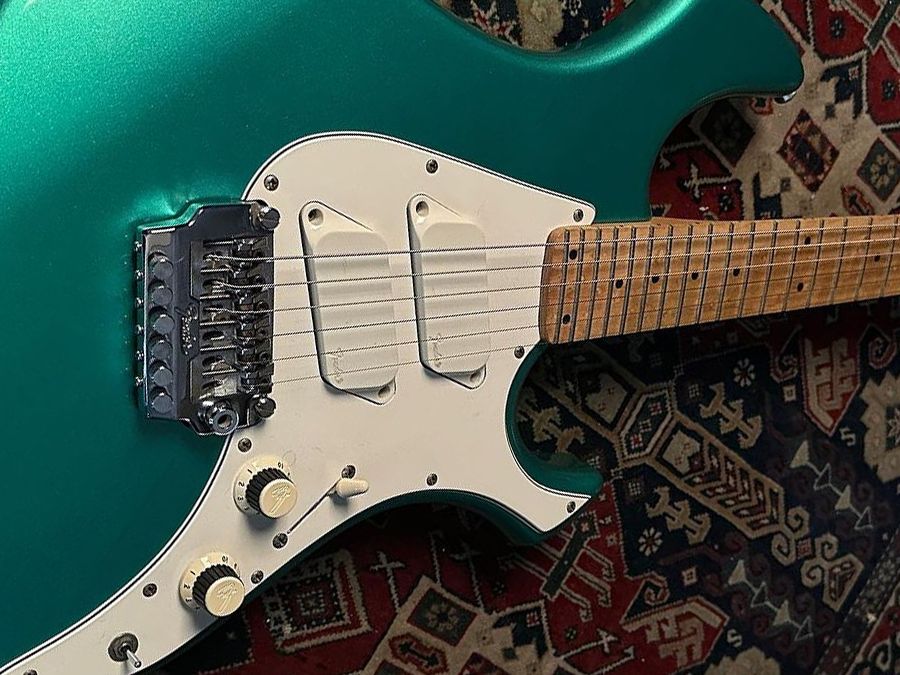 A super-rare 1985 Fender Performer has gone up for auction and it