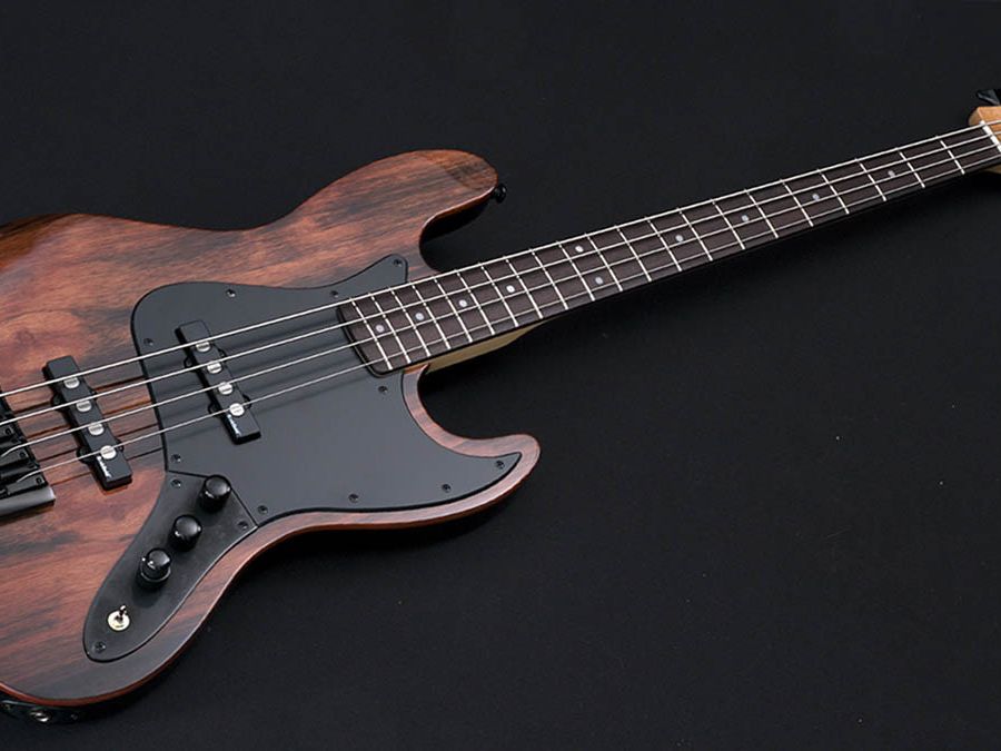 Michael Kelly Custom Collection Element 4 review | Guitar World