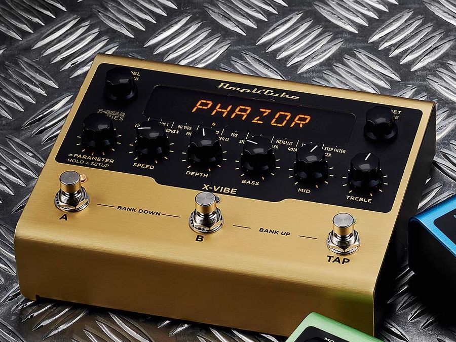 AmpliTube X-VIBE エフェクター ゴールド IK Multimedia AmpliTube X-Vibe Modulation Pedal | Sweetwater