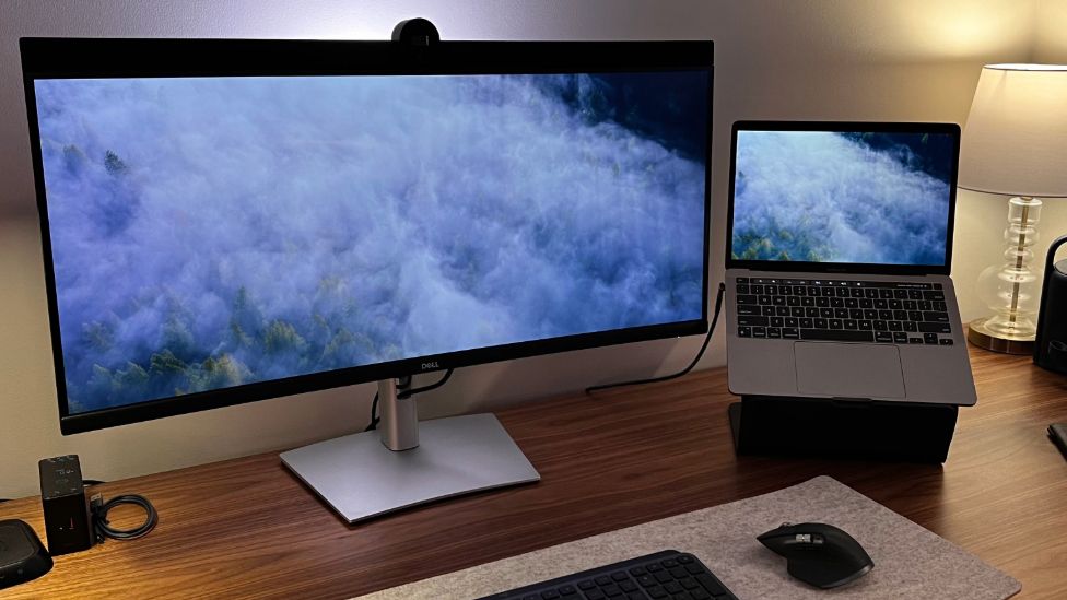Dell P3424WEB 34-inch curved Video Conferencing Monitor review