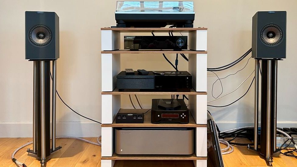 KEF Coda W review: an accomplished active stereo speaker system