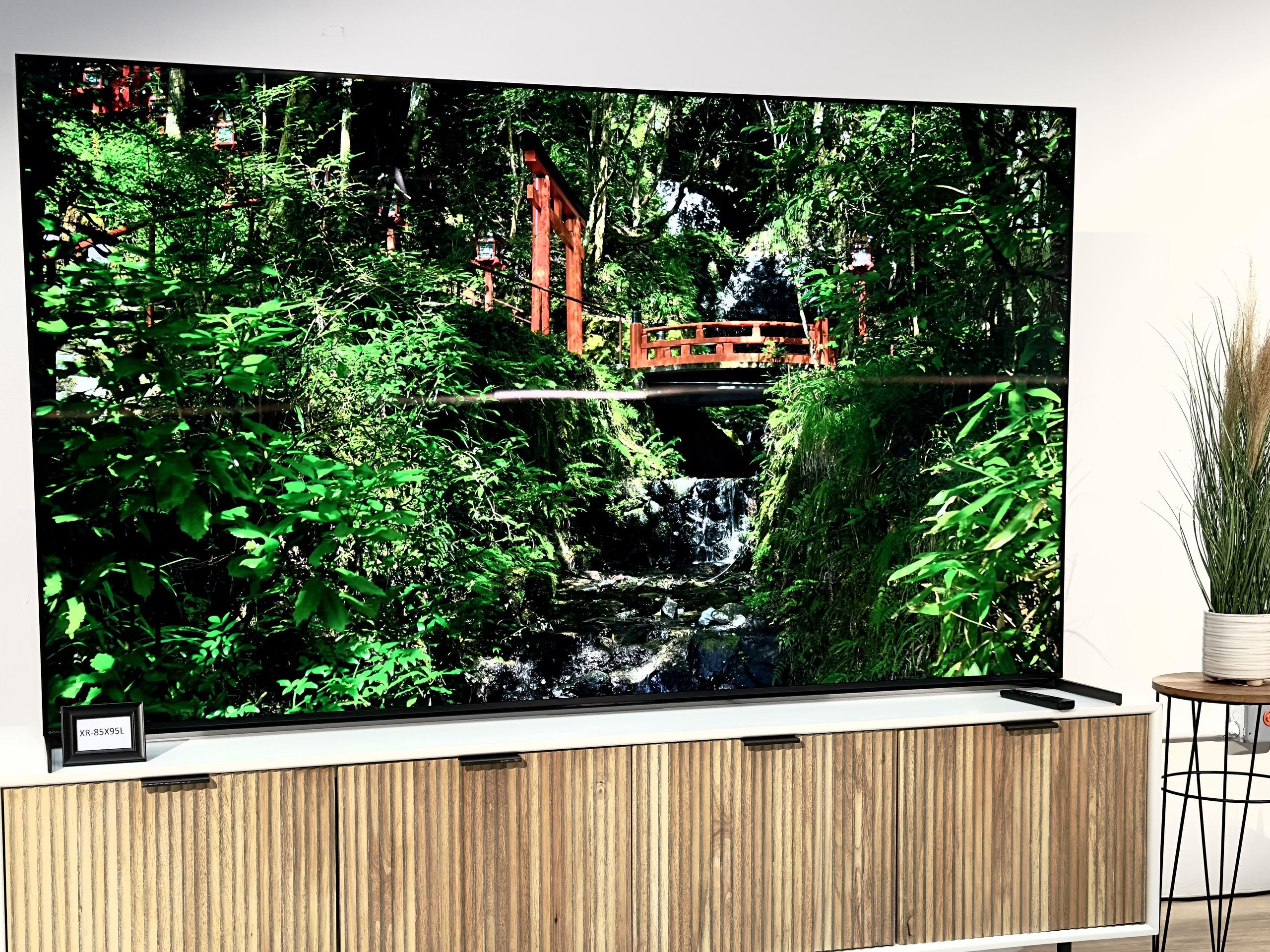 テレビ LG、世界最大88型で8Kチューナ内蔵「ZXシリーズ」。8K TV初の77型も