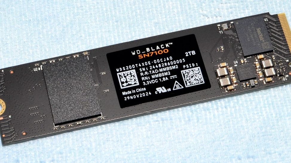WD Black SN7100 SSD Review: The power efficiency king, with