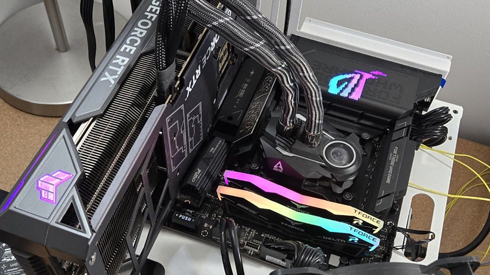 Asus ROG Strix X870E-E Gaming Wifi Review: Copious USB Ports and